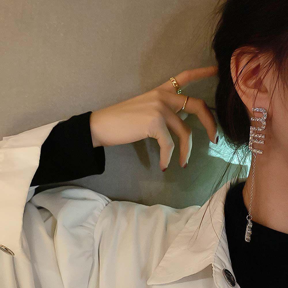 Needway Menjuntai Anting-Anting Aksesoris Telinga Temperamen Huruf Gadis Hadiah Perempuan Berlian Imitasi Korea Earrings