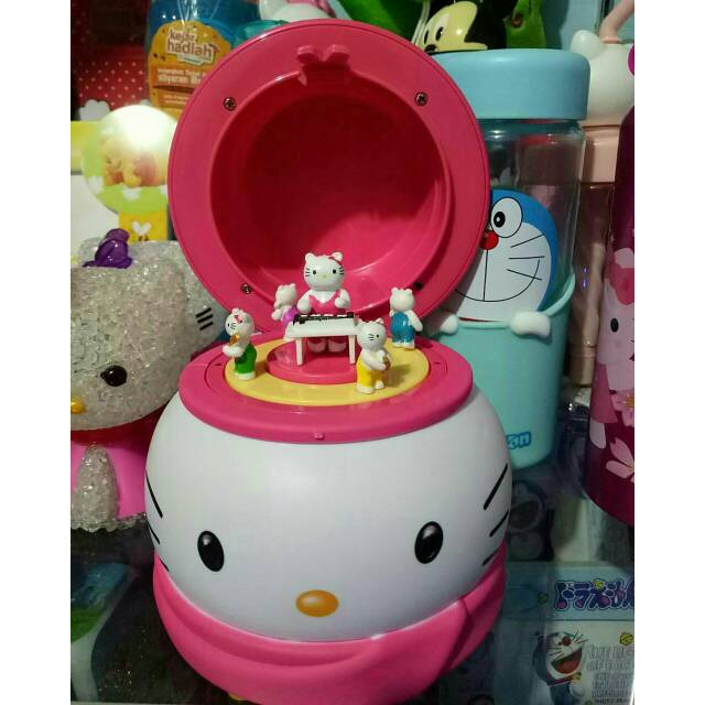 Kotak musik hello kitty