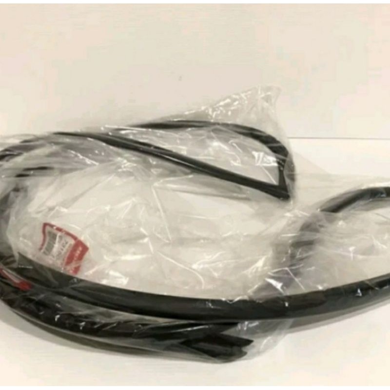 Karet Lis List kaca depan bagian atas Honda Jazz GD3 IDSI/VTEC