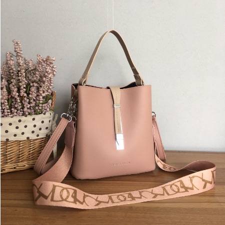 2073, tas wanita selempang bahan premium  import fashion tas cantik slingbag dan handbag terlaris fashion rrdd