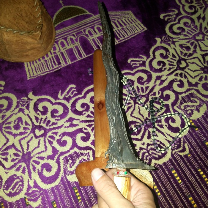 Keris Pandawa berkaromah