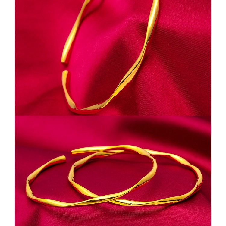 Gelang Model Terbuka Adjustable Desain Twist Bahan Emas Emas Asli Kadar 375Gaya Bangkok