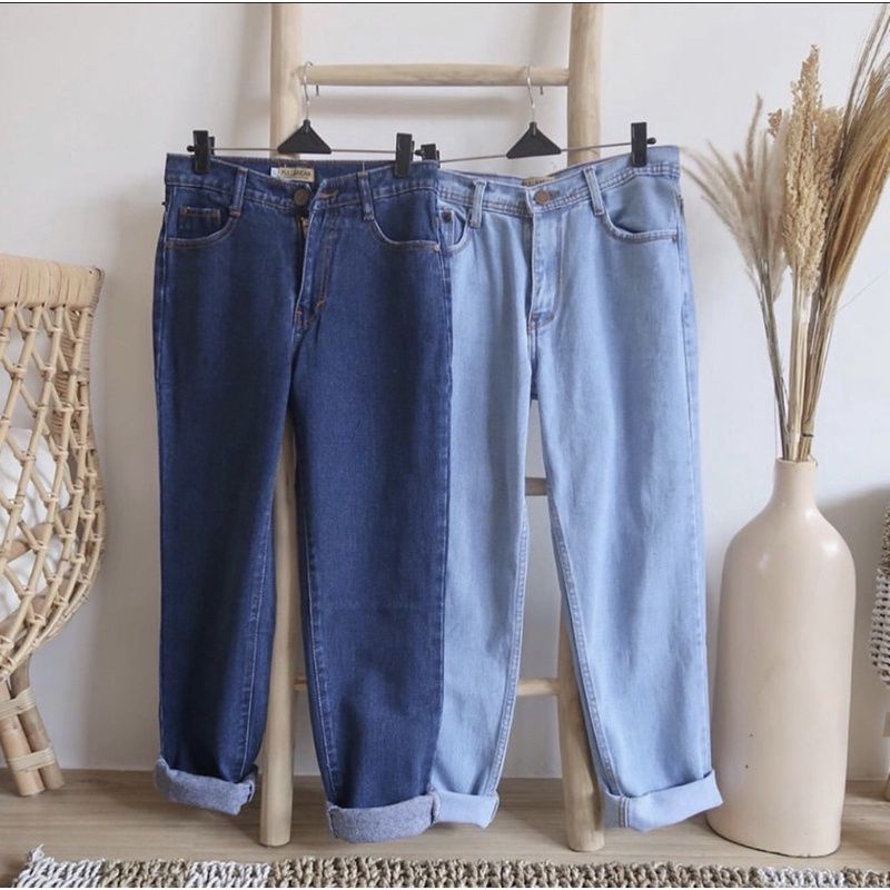 CELANA BOYFRIEND JEANS PULL AND BEAR/JEANS WANITA/CELANA JEANS