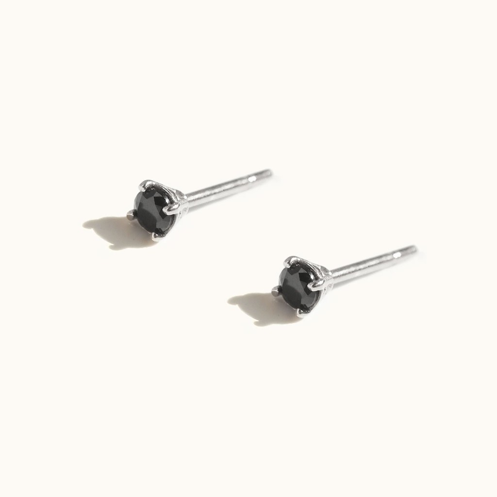 Maleficent Earrings - Anting Zirconia Swarovski Hitam Maleficent - LOULOUROSE