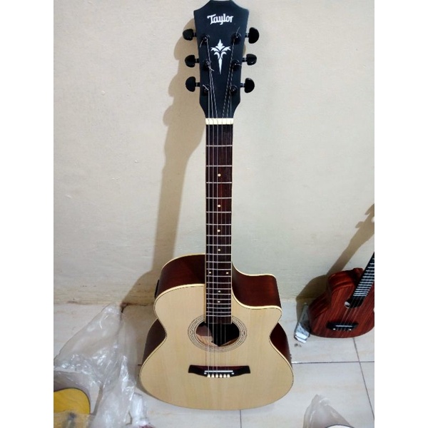 Gitar akustik jumbo Gitar bonus tas+senar Cadangan