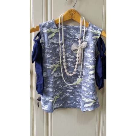 Preloved atasan navy pita