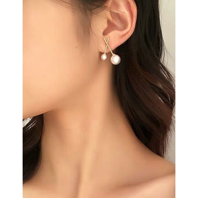 LRC Anting Fashion Golden Cross Size Pearl Alloy Stud Earrings A61830