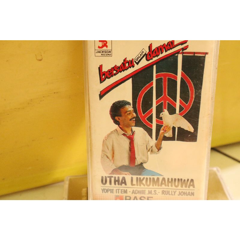 kaset utha likumahua bersatu dalam damai