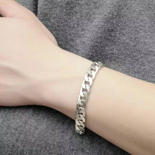 GELANG PRIA RANTAI SIMPLE ELEGAN TITANIUM 316L (pendek panjang)