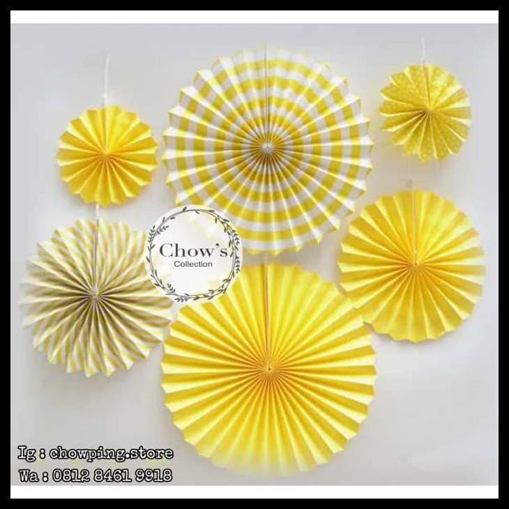 

Silahkan Order Paperfan / Paper Fan Flower Yellow / Kertas Bunga Kuning Set 6 In 1
