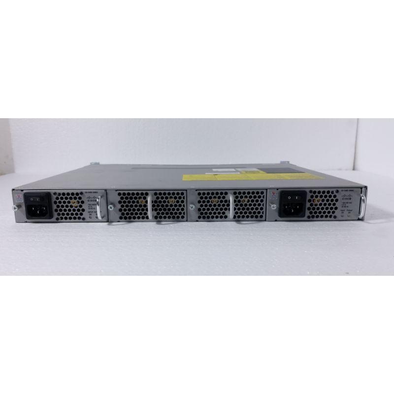 Switch Cisco DS-C9148S-12K9 MDS 9148S 16G Multilayer Fabric