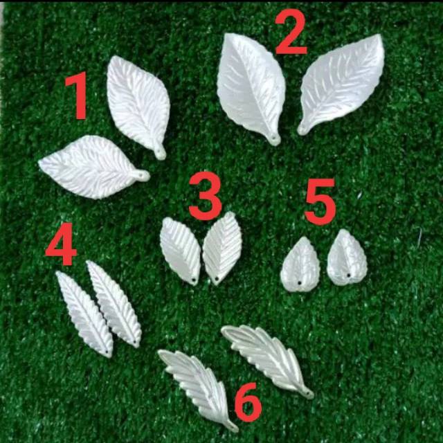 

Daun Broken White Mutiara