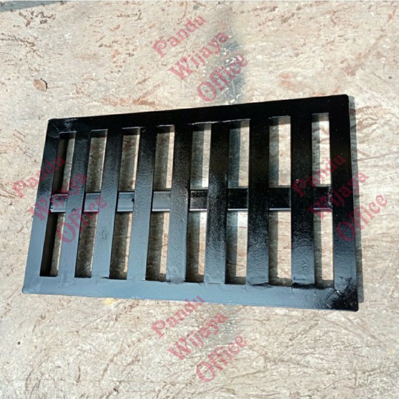 Tutup Selokan Got Besi Custom