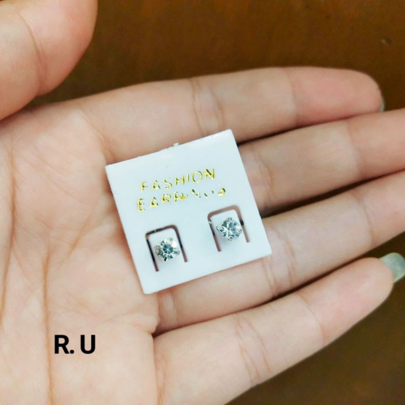 Fourfashion Anting Tusuk Permata Silver Kekinian PD043