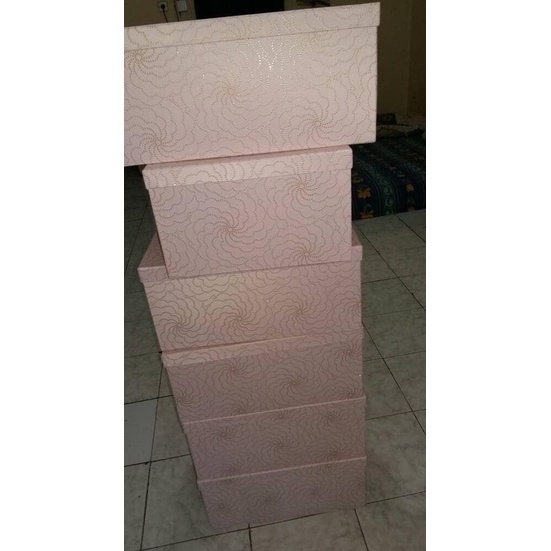 

KOTAK KADO DAN SESERAHAN/PARCEL DV612CDC2