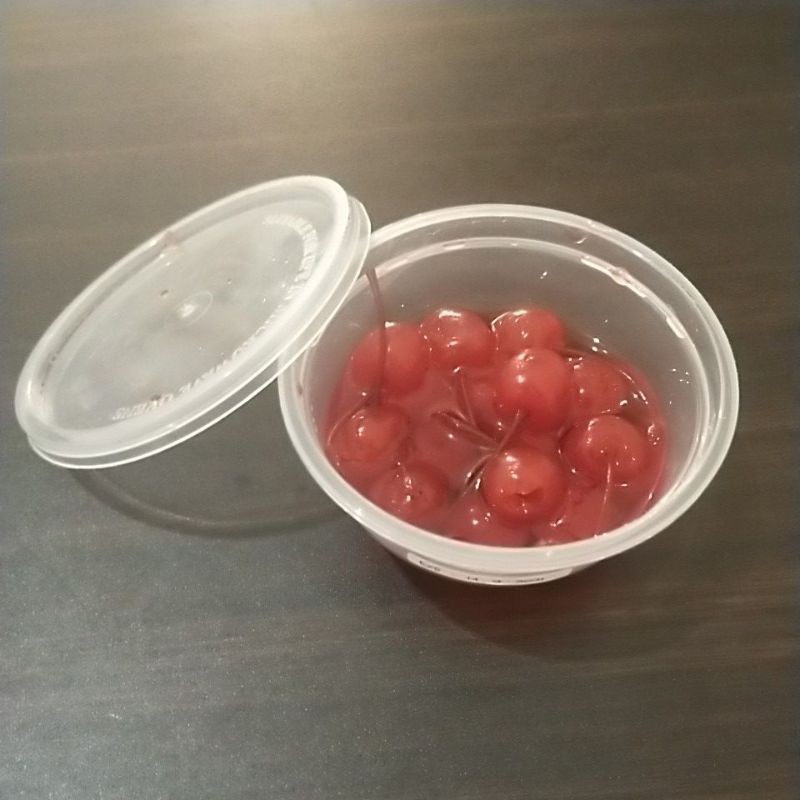 

Cherry Tangkai Merah