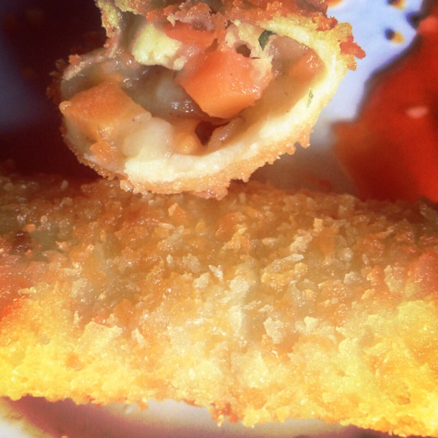 

Risoles frozen 5 pcs per kotak
