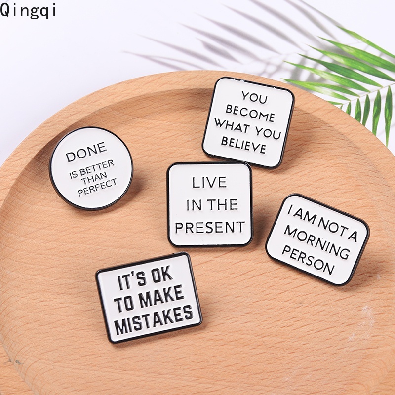 Pin Bros Lencana Enamel Bentuk Kutipan Motivasi Tulisan Live Life Happy