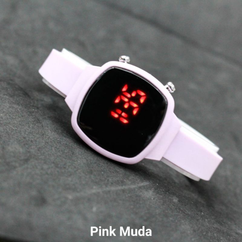 JAM TANGAN WANITA LED WATCH RETRO DIGITAL RUBBER