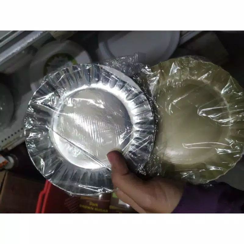 PIRING KUE ULANG TAHUN BULAT POLOS EMAS GOLD ATAU SILVER/ PIRING KERTAS BAGUS PIRING