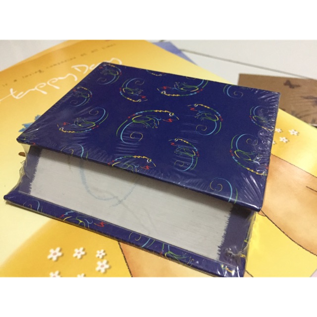 

Kertas note untuk mencatat catatan