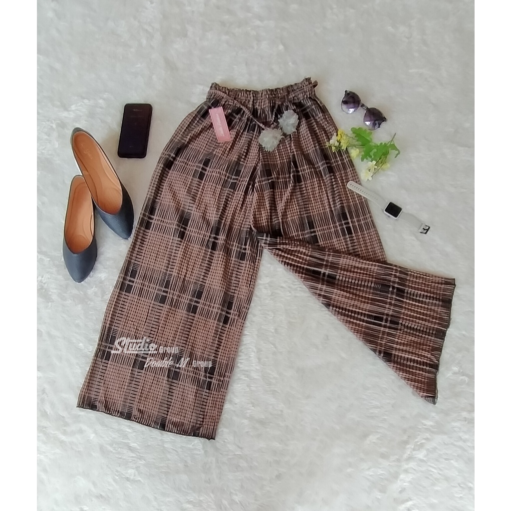 Celana Panjang Kulot Plisket Motif Kotak Kualitas Premium Bahan Tebal Adem Dengan tali Mode Pom-pom/
