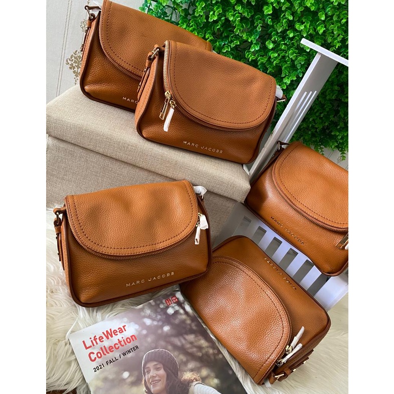 Tas MJ mini the groove messenger smoked almond nwt 25x9x15 cm