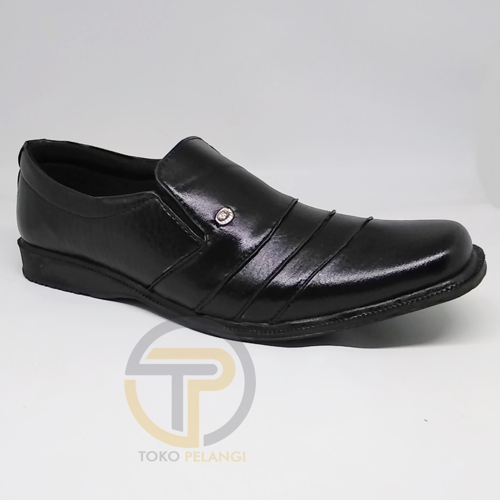 Cocok buat ngantor/ Sepatu pantofel pria kulit sintesis imitasi sol flat tanpa hak warna hitam