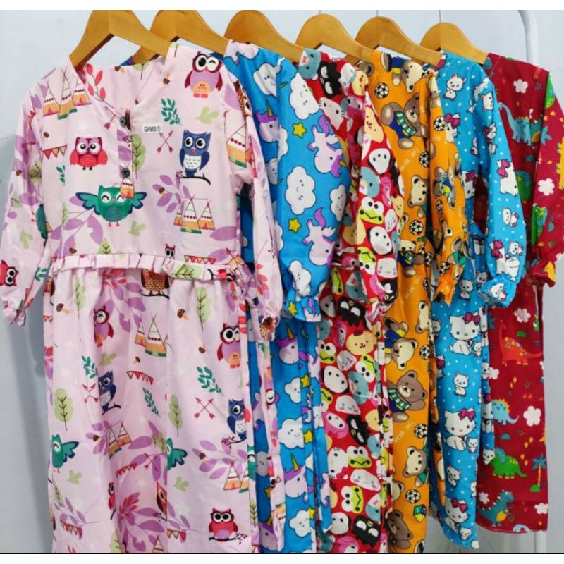 PILIH MOTIF GAMIS ANAK KARAKTER