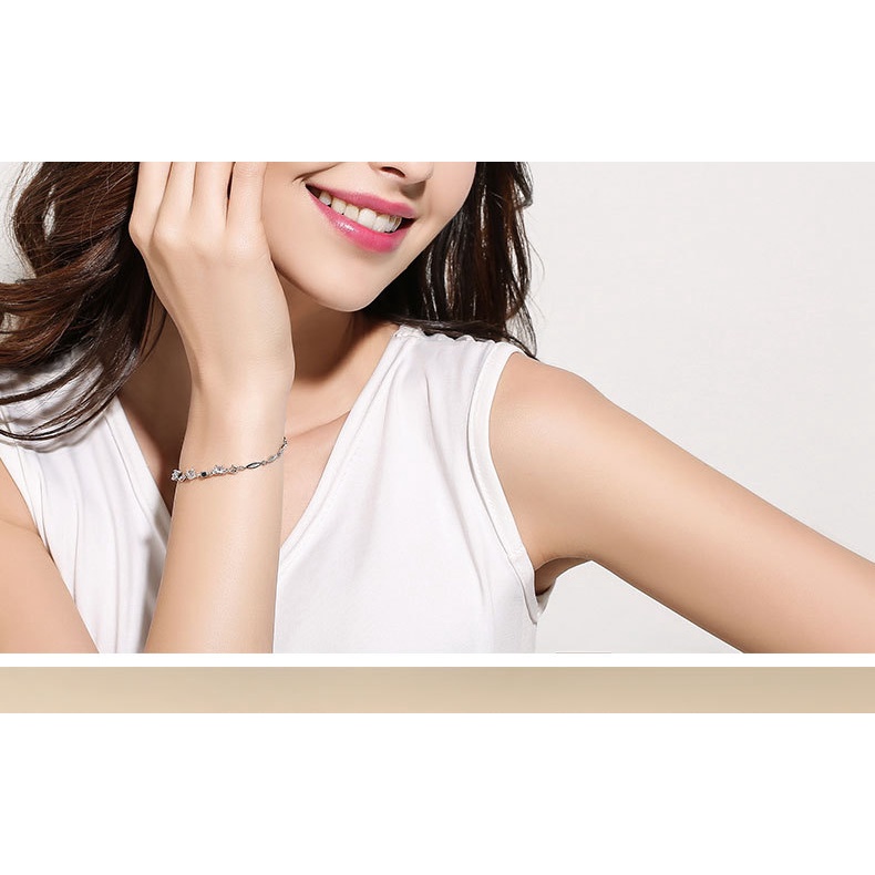 Gelang Bahan Stainless Steel S925 Lapis Silver Bentuk Hati Aksen Berlian Untuk Wanita