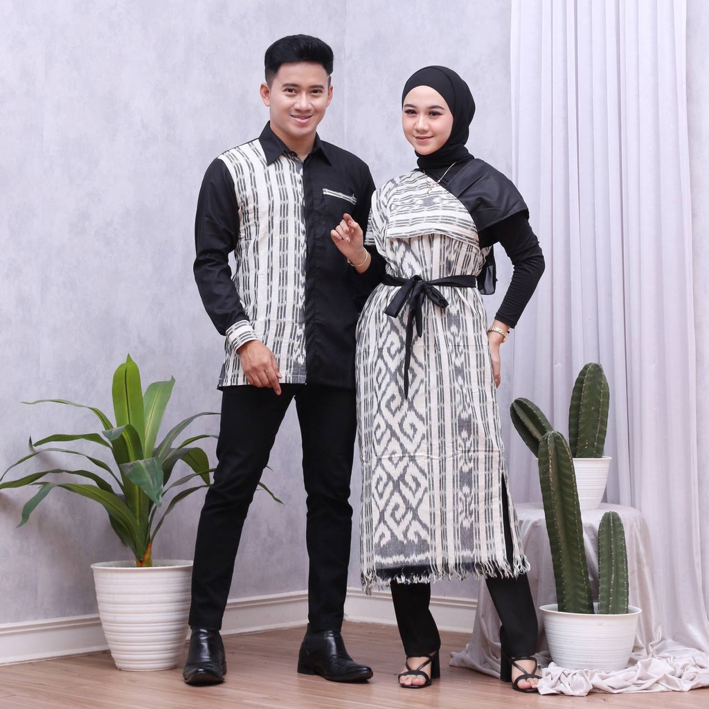 COUPLE WHITE AURORA TORAJA TENUN JEPARA DEBBY STORE KIMONIK II SET COUPLE TENUN II COUPLE TENUN KELUARGA