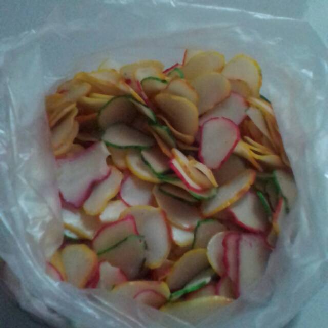 

kerupuk bawang isi 1/2 - 1 kilo