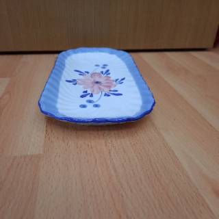 Piring Saji Keramik Bunga Persegi Panjang Kecil 14 x 27cm Piring Saji Keramik Bunga Persegi Panjang Kecil 14 x 27cm