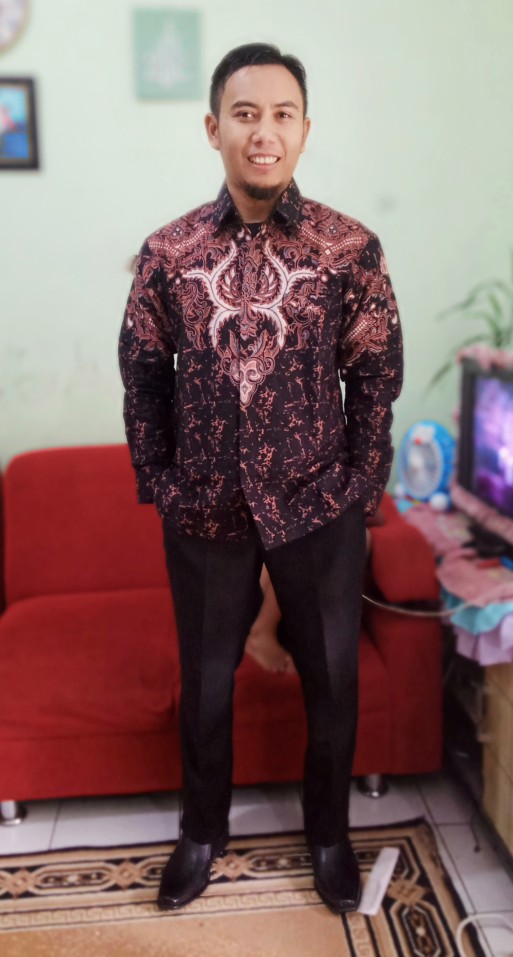 Kemeja Batik Pria Ginandra Ungu Full Furing Reguler Fit