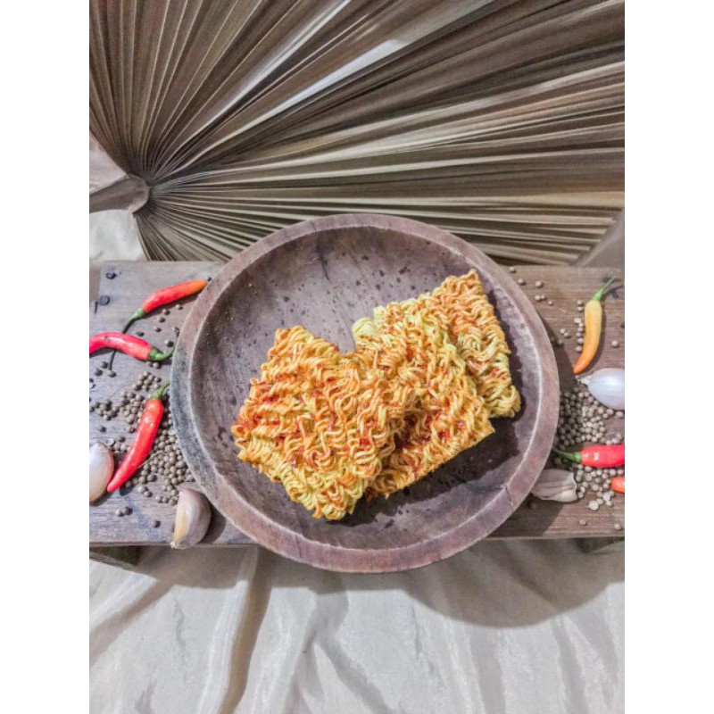 

MIE GOROWOK / MIE KRITING PEDAS GURIH / SNACK MURAH / JAJANAN MURAH / MAKANAN RINGAN / CEMILAN