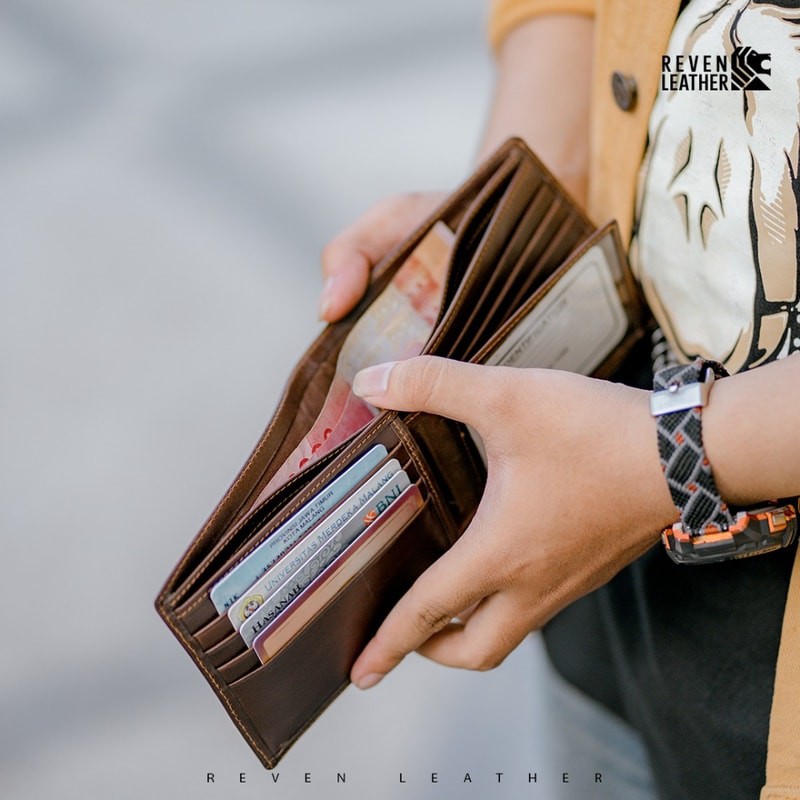 Rogue Wallet - Dompet Lipat Pria Kulit Sapi Asli