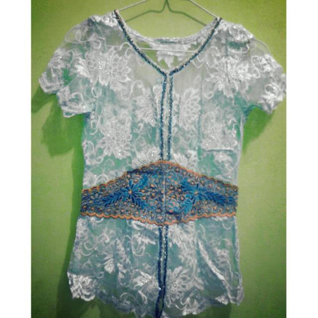 Kebaya pendek preloved