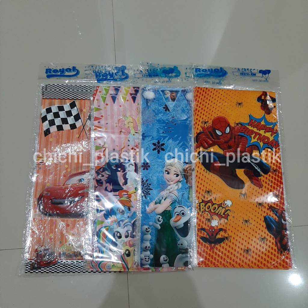 Plastik ulang tahun karakter kecil tebal 18x35