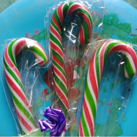 

PERMEN LOLIPOP TONGKAT NATAL - HIJAU MERAH PUTIH