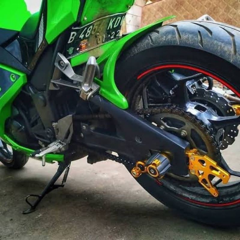 cover arm hugger spakbor kolong kawasaki ninja 250 fi model moto gp