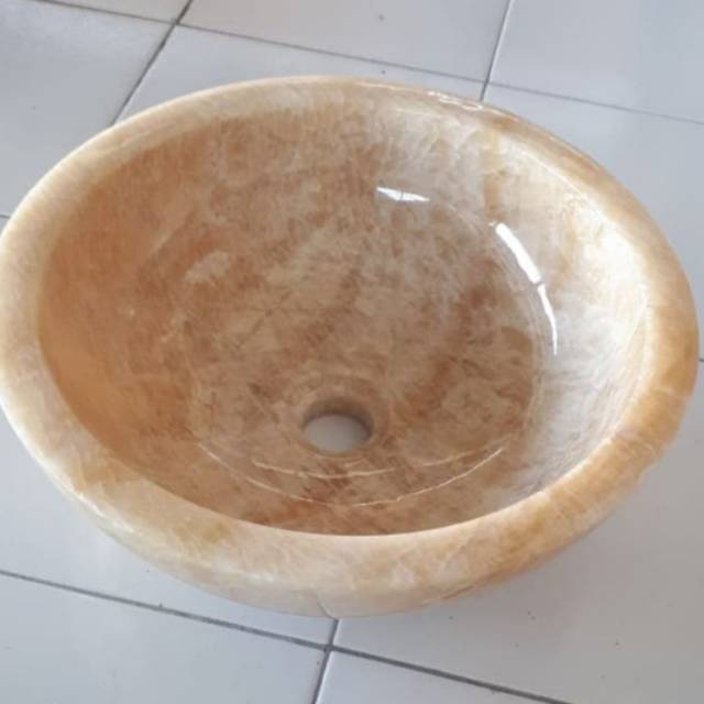 Wastafel bahan batuan onyx khas Tulungagung