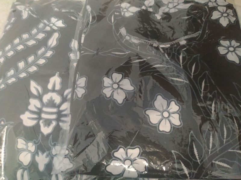 Terlaris - Set Batik Keluarga Terbaru Cendrawasih Putih - Bisa Pisah Batik Anak Cewek