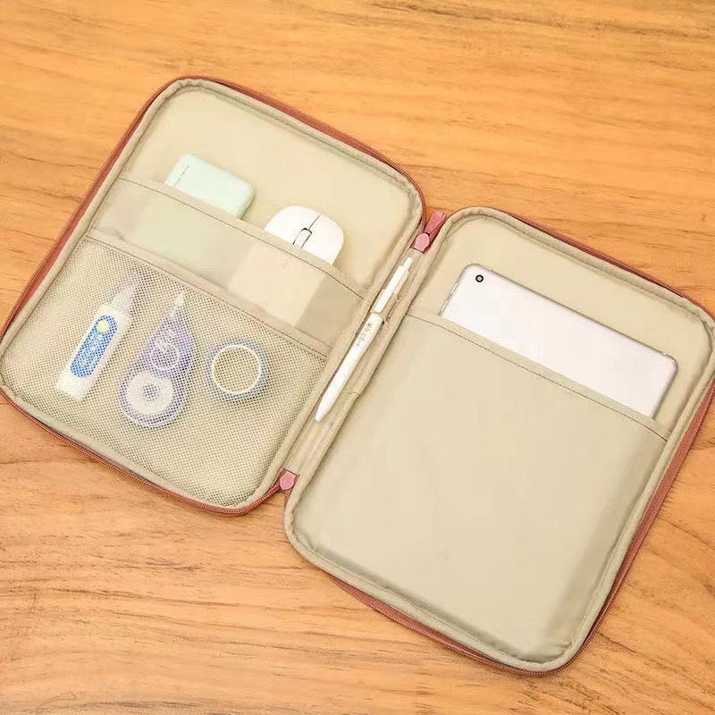 Sleeve Pouch Sarung Tas Bag Case Ipad Tab Tablet Macbook Air Pro Laptop Asus Acer Lenovo HP Huawei 11 12 13 14 15 inch Motif Gambar Polos Warna Biru Navy Hijau Pink Mustard Yellow Brick Merah Lucu Cute Murah Korean Model Banyak Ruang Slot Stationary
