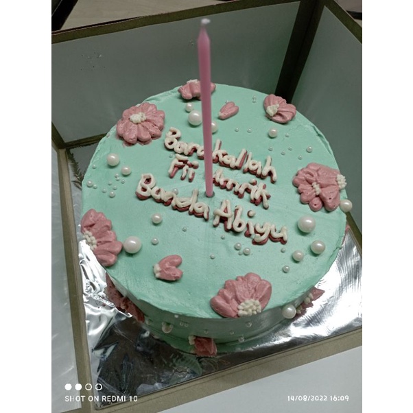 

Korean Cake Size 16 cm