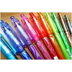 

Pulpen kekinian beragam warna