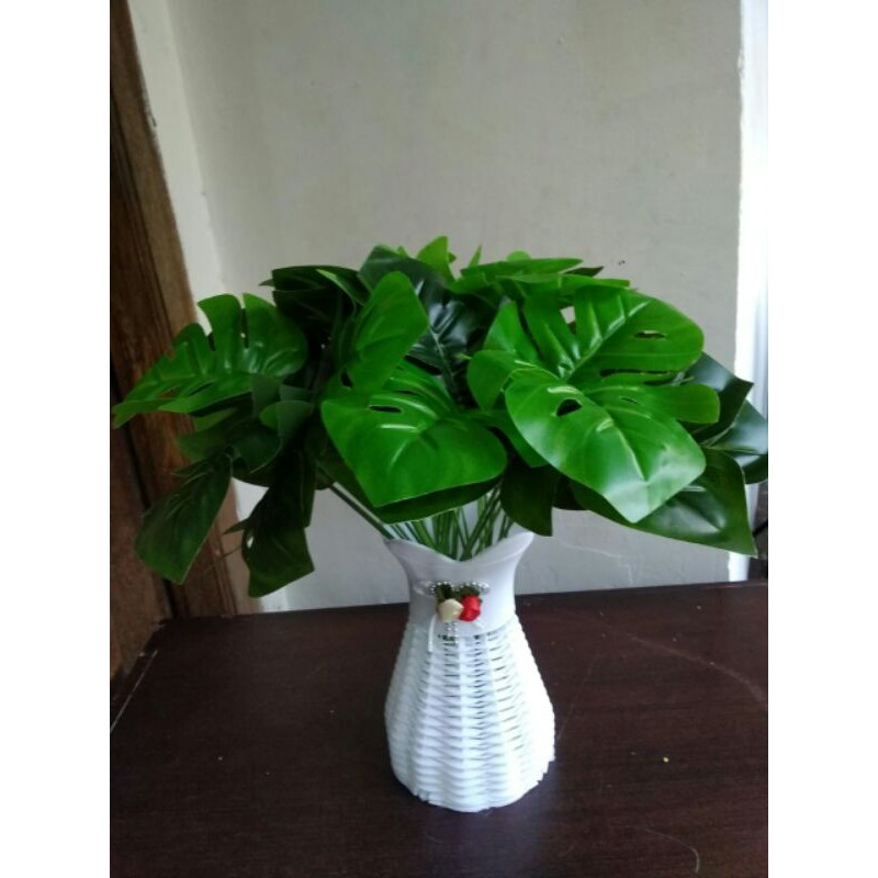 Tanaman Daun Monstera Artificial (Pot dan Daun)