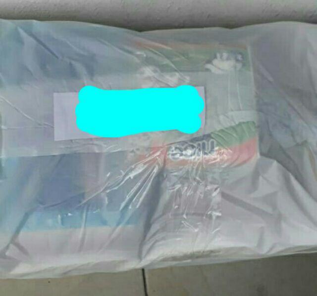 12 Pieces Tisu Wajah Travel Pack Indomaret 50 Sheets 2 Ply / Travel Tissue