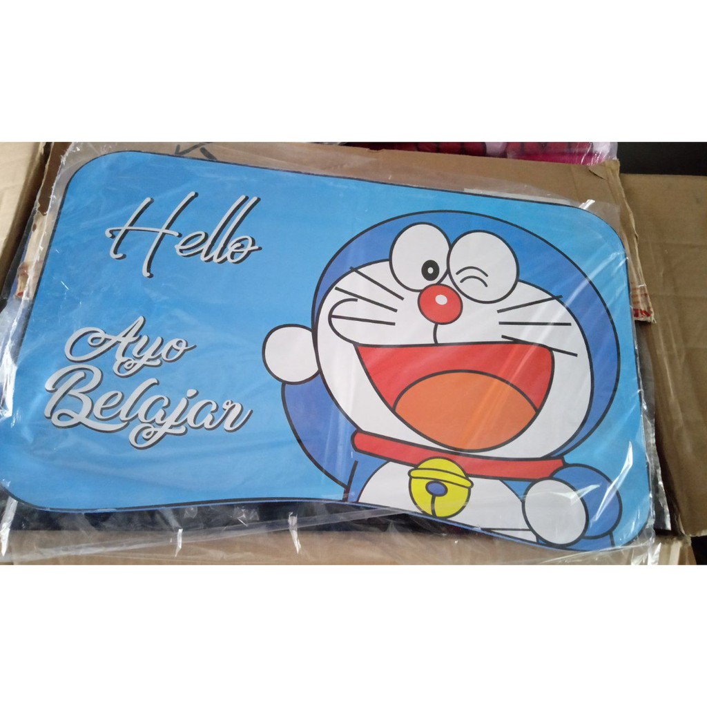 

Meja lipat karakter