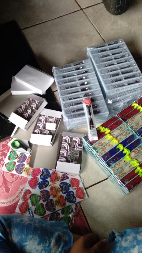 Souvenir Pernikahan Tatakan Gelas Box