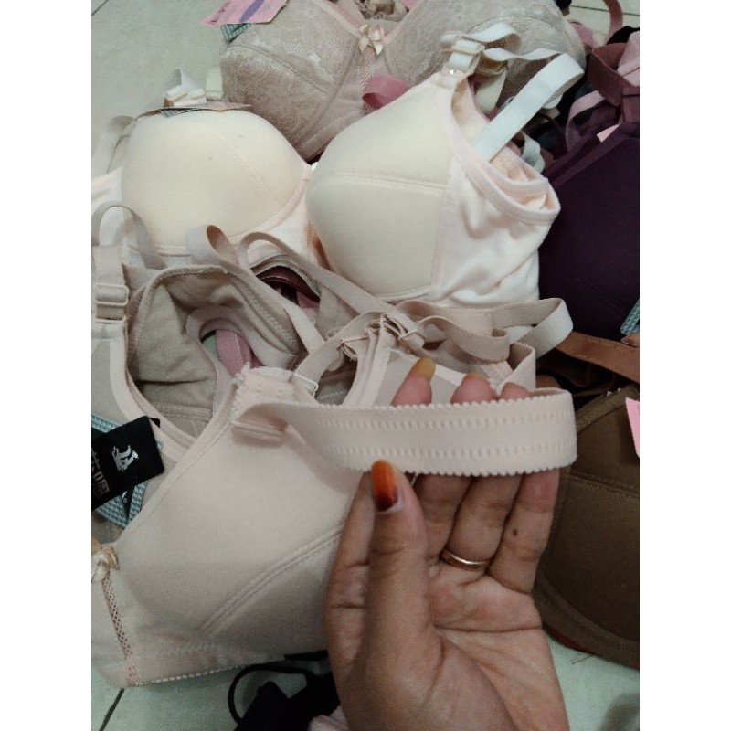 Bra Queenie tali besar sport bra